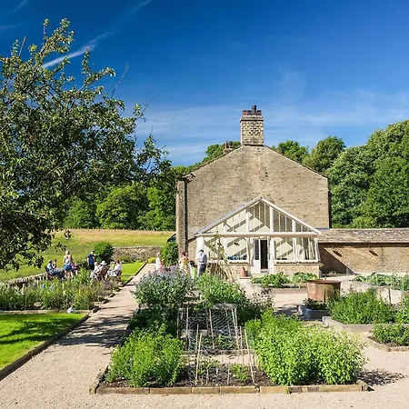 The Manse - Uk42249 * Broughton (North Yorkshire)